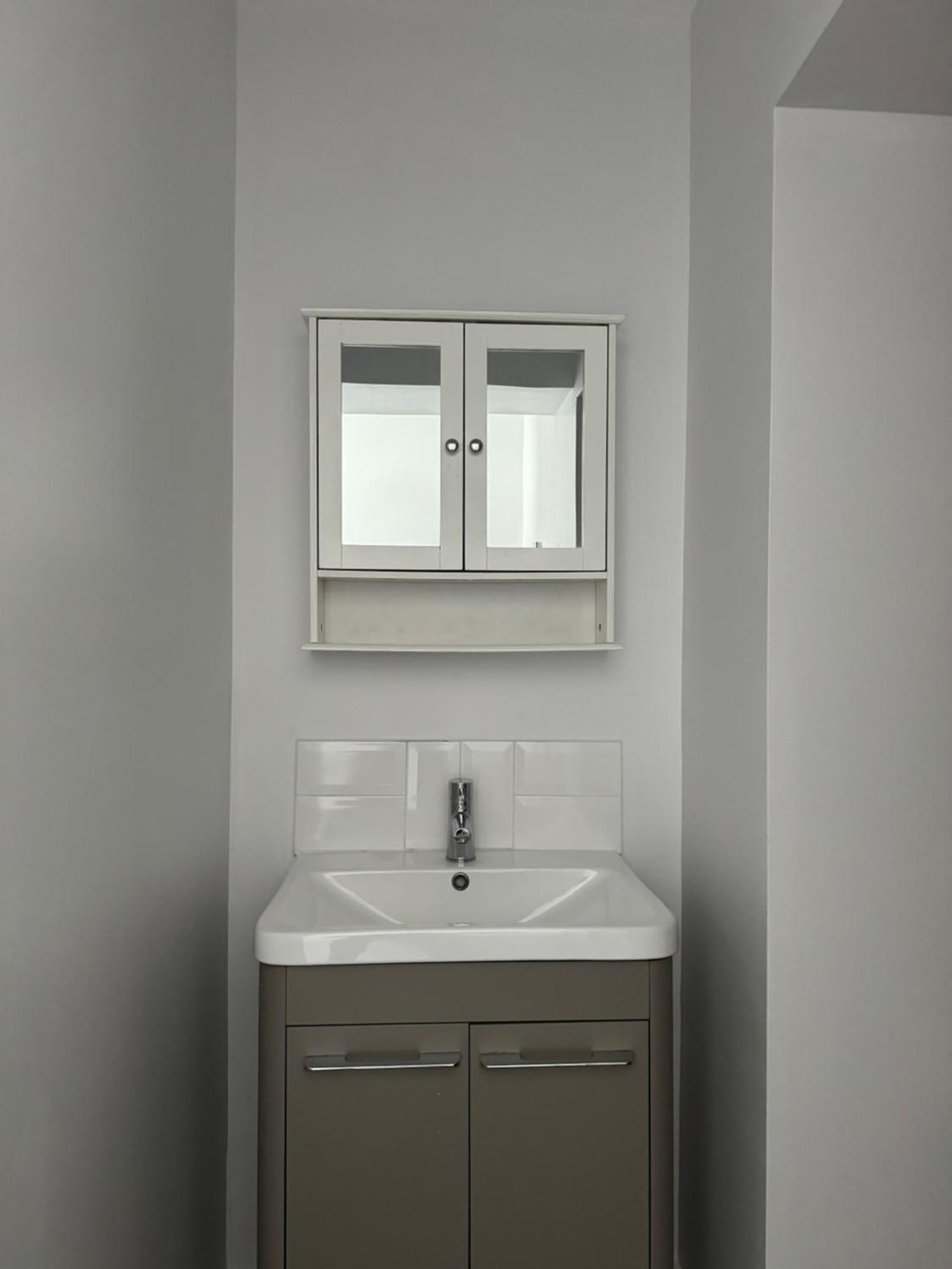 Armyn House Apartments, Your Coastal Escape In Falmouth Bagian luar foto