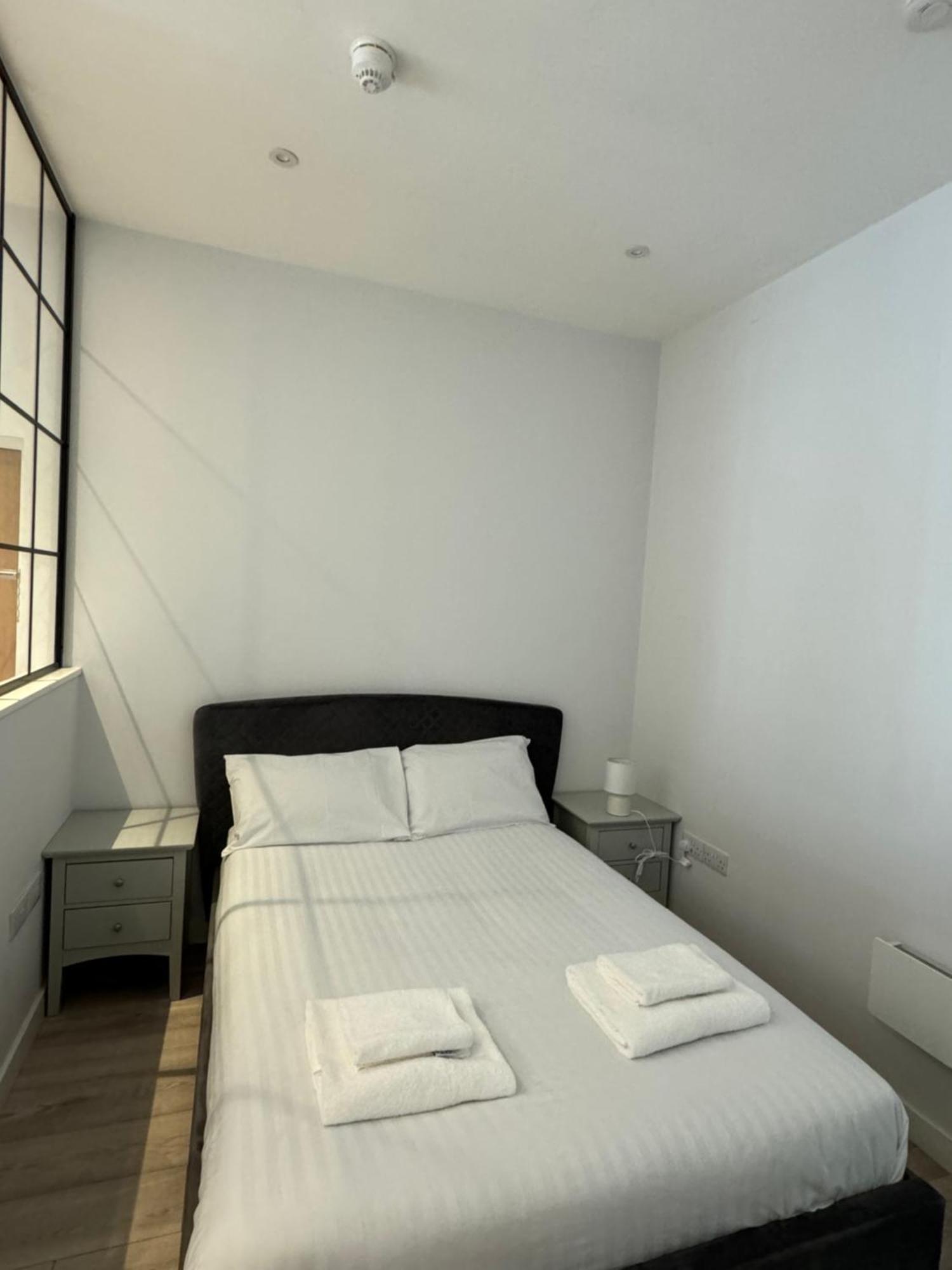 Armyn House Apartments, Your Coastal Escape In Falmouth Bagian luar foto